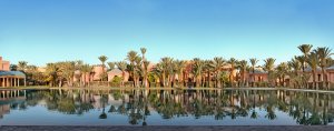 aussenansicht vom luxus hotel resort amanjena in marrakesch marokko