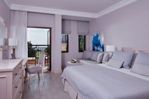 Deluxe Room, Aphrodite Hills Hotel, Paphos, Zypern