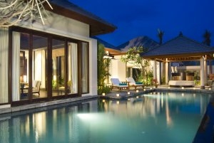 luxus villa mit privaten pool im banyan tree ungasan resort in bali indonesien