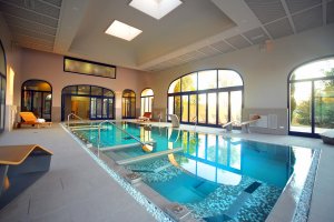 Spanien Jerez de la Frontera Barcelo Montecastillo Spa und Wellnessbereich mit erfrischendem Indoor Pool