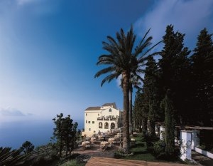 fantastischer Ausblick auf die bucht im caruso Belvedere hotel in ravello italien