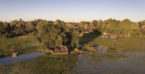 wunderschönes camp eagle island camp in afrika botswana okavango delta 