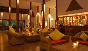 gemütliche lounge im governors residence hotel in yangon burma myanmar