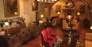 hervorragendes restaurant im luxushotel hotel monasterio in cusco peru lateinamerika 