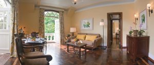 wunderschönes wohnzimmer einer suite im cataratas luxus resort in lateinamerika brasilien iguassu 
