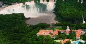 wunderschöner standort an den wasserfällen das cataratas luxushotel in iguassu brasilien lateinamerika