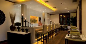 moderne bar im La Residence d'Angkor in siem reap kambodscha
