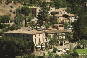 aussenansicht auf das luxuriöse la residencia hotel auf mallorca balearen in spanien