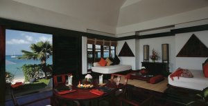 wunderschönes wohnzimmer mit meerblick im napasai resort von belmond in koh samui thailand