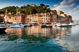 malerischer Ausblick auf den Hafen vom hotel splendido in portofino italien