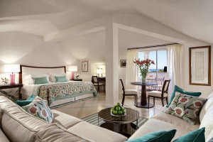 traumhaftes Schlafzimmer mit Ausblick im luxuriösen hotel splendido in portofino italien