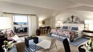 Luxus Schlafzimmer einer suite mit Ausblick im hotel splendido in portofino italien