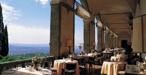 beste italienische Küche mit traumhaften Ausblick in der Villa san michele in Florenz Italien