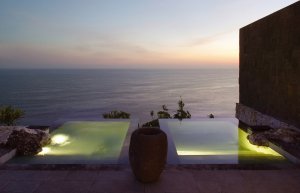 entspannung und massagen im spa im bulgari hotel und resort in bali indonesien