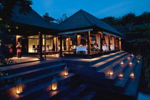 bestes essen im bulgari hotel und resort in bali indonesien