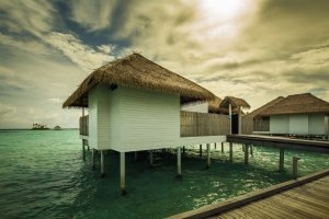 Außenansicht einer Water Suite im Maalifushi by Como, Thaa Atoll, Malediven