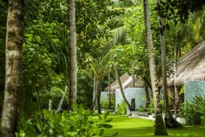 Außenansicht eines Garden Room im Maalifushi by Como, Thaa Atoll, Malediven