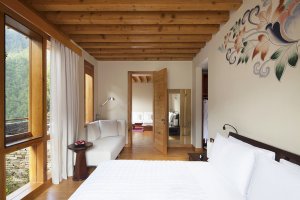 luxuriöses Schlafzimmer einer One Bedroom Villa im Uma by COMO Resort Punakha, Bhutan 