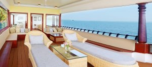 sightseeing  auf dem luxuriösen hausboot des Carnoustie Ayurveda & Wellness Resort, Kerala, Indien