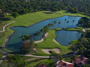 schöne Golfanlage im Casa de Campo Golfresort Dominikanische Republik