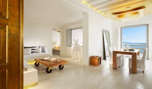 luxus wohnzimmer mit ausblick im cavo tagoo auf mykonos griechenland
