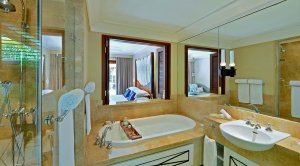 exklusives badezimmer, pool villa, Constance Belle Mare Plage, mauritius 