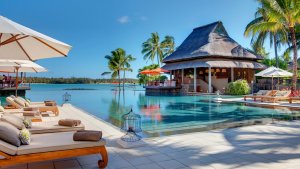himmlischer ininity pool im constance le prince maurice auf mauritius