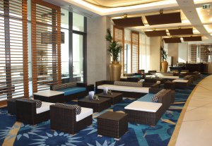 Crowne Plaza Hotel Abu Dhabi Lobby