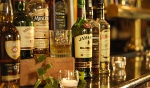 Europa Irland County Wicklow Druids Glen Golf Resort Whiskey Tasting