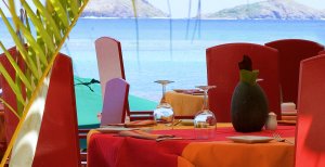 wunderschönes restaurant mit meerblick im eden rock in der karibik st barthelemy 