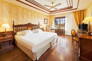 Spanien Fuerteventura Elba Palace & Golf Resort elegantes Doble Deluxe Zimmer mit Balkon