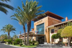 Spanien Fuerteventura Elba Palace & Golf Resort moderner Haupteingang
