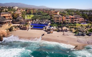 traumhafte aussicht auf den strand und luxus resort esperanza relais & chateaux los cabos mexiko