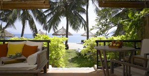 gemütliche terrasse mit ausblick im evason ana mandara resort in nha trang vietnam