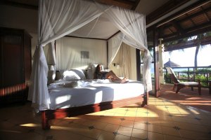 luxus schlafzimmer mit meerblick im evason ana mandara resort in nha trang vietnam