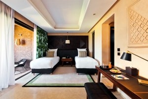 schönes Twinbed Zimmer einer Garden Suite im Royal Palm Marrakesch, Marokko 