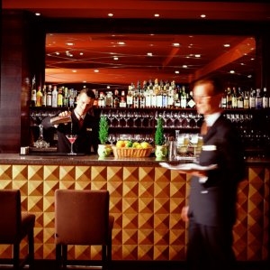 Europa Schottland St Andrews Fairmont Hotel Esperante Bar mit schmackhaften Cocktails