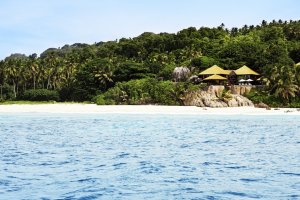 traumhaftes luxus villen im fregate island private resort auf den seychellen
