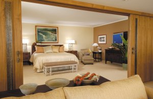 grosses schlafzimmer im halekulani luxus hotel auf hawaii honolulu