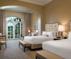 großes Deluxe Room im Turnberry Isle Resort Miami, Florida, USA