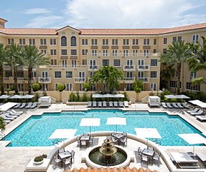 Relaxen Sie in einem der Pool im Turnberry Isle Resort Miami, Florida, USA