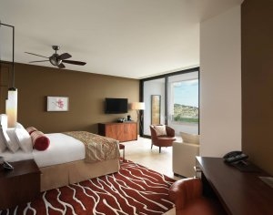 großes und helle Executive Suite mit moderner Einrichtung im Luxushotel Mallorca Jumeirah Port Soller Hotel & Spa