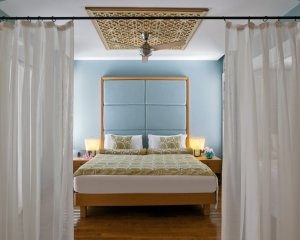 luxus schlafzimmer einer suite im kempinski resort barbaros bay in bodrum türkei