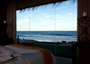 wunderbarer ausblick von ihrem schlafzimmer im Kenoa Exclusive Beach Spa & Resort, Barra de Sao Miguel, Brasilien