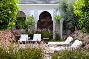 ruhiger garten im La Villa des Orangers resort in marrakesch marokko