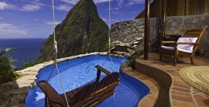 romantische schaukel im ladera luxus resort in st lucia karibik