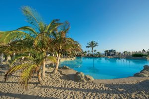 Spanien Gran Canaria Lopesan Villa del Conde Resort Corallium Thalasso Pool mit Sandstrand 