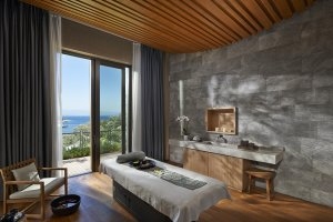 entspannende behandlungen, massagen und therapien im mandarin oriental luxus resort in bodrum türkei