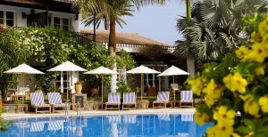 spanien gran canaria seaside grand hotel residencia pool zur abkühhlung an heissen sommertage
